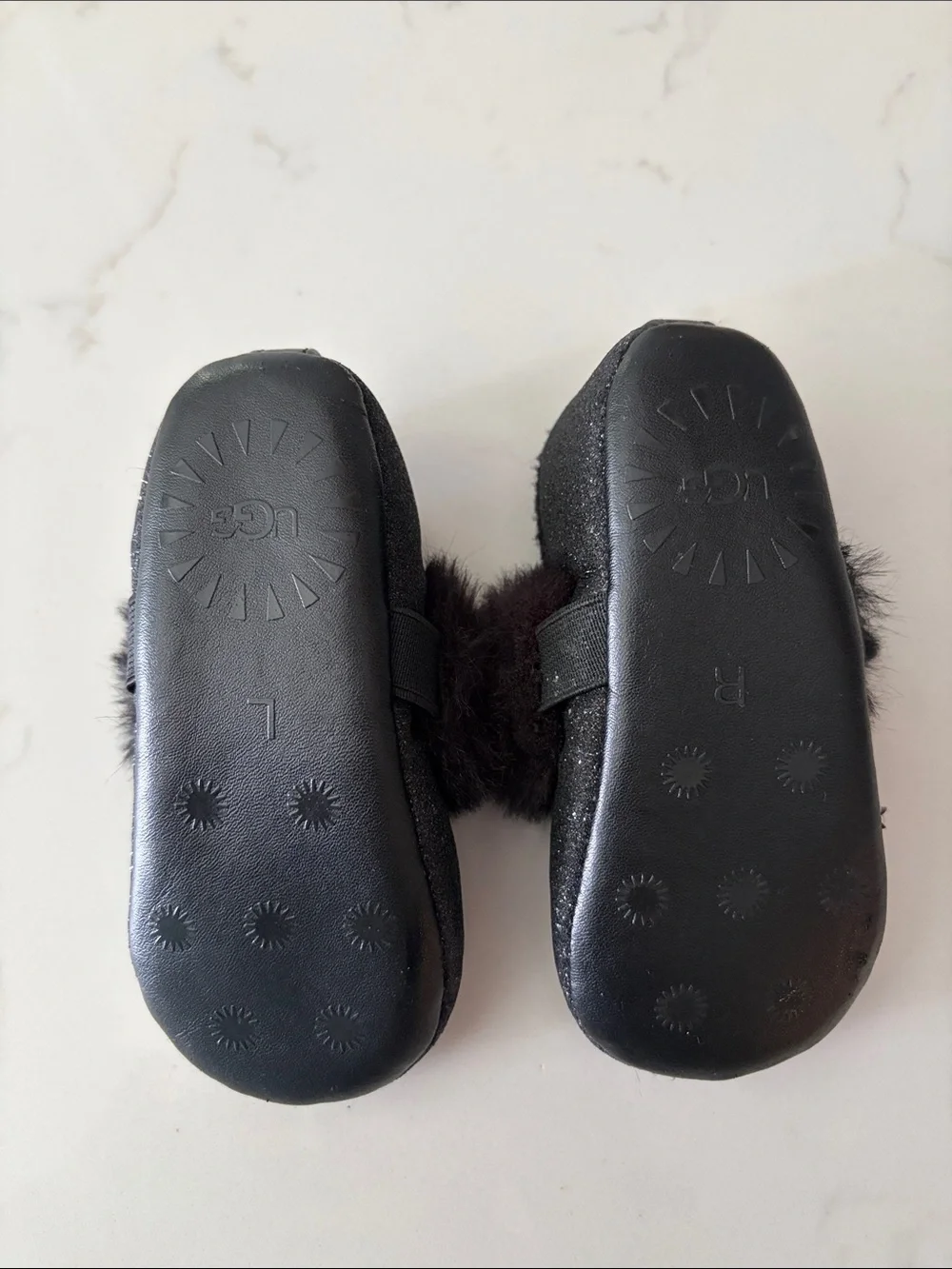 UGG SPARKLE BALLET FLATS INFANT SHOES SIZE 4/5
